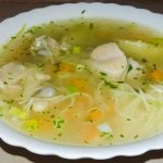 sopa-de-pollo-casera